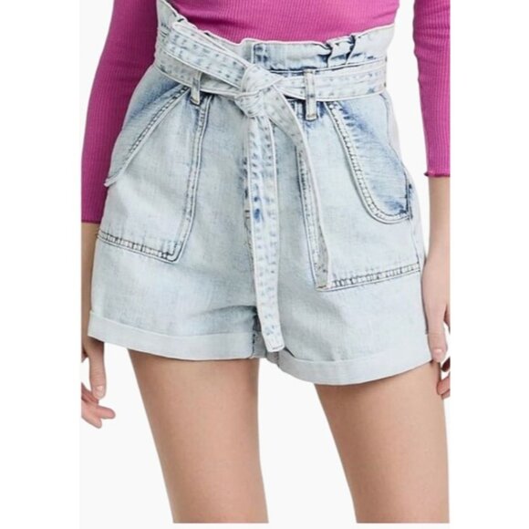BLANK NYC High-Waist Light Blue Acid Wash Denim Paperbag Shorts Tie Belt Size 28 - Picture 3 of 14